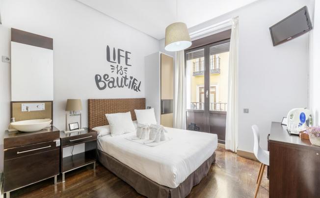 Фото отеля Madrid House Gay Pension