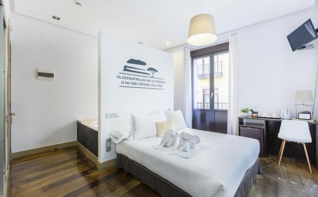 Фото отеля Madrid House Gay Pension