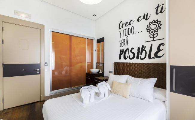 Фото отеля Madrid House Gay Pension
