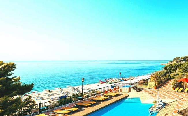 Фото отеля Rigat Park & Spa Hotel