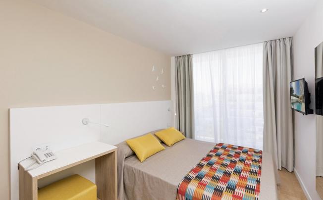 Фото отеля Hsm Son Veri Hotel
