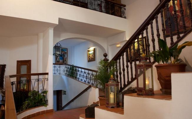 Фото отеля Alcadima Hotel