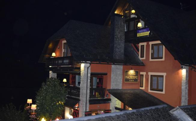 Фото отеля Mauberme Hotel