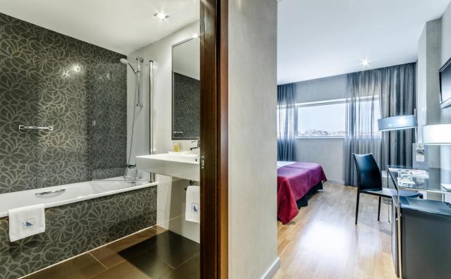 Фото отеля Eurostars Executive Hotel