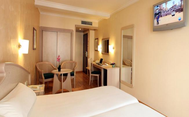 Фото отеля Lleo Hotel Barcelona