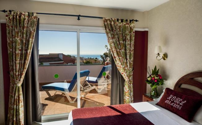Фото отеля LOS ARCOS HOTEL NERJA