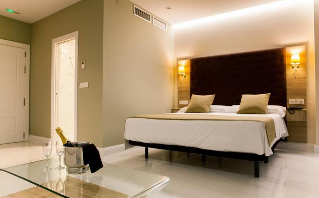 Фото отеля LOS ARCOS HOTEL NERJA