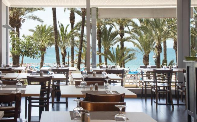Фото отеля Esmeralda Beach Hotel