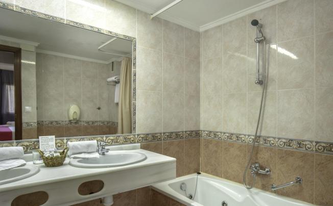 Фото отеля Beleret Hotel