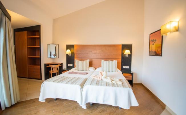 Фото отеля Miraflor Suites Bungalows