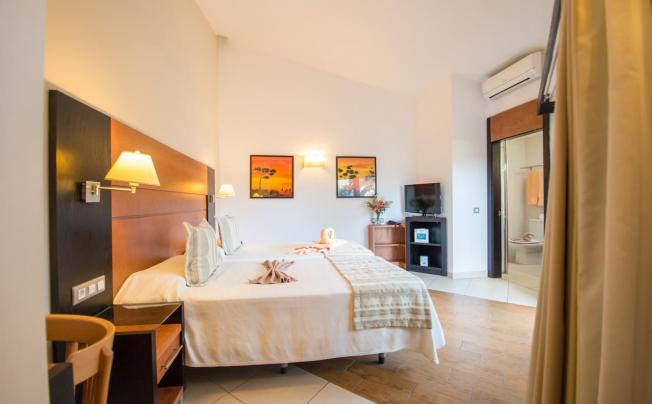 Фото отеля Miraflor Suites Bungalows