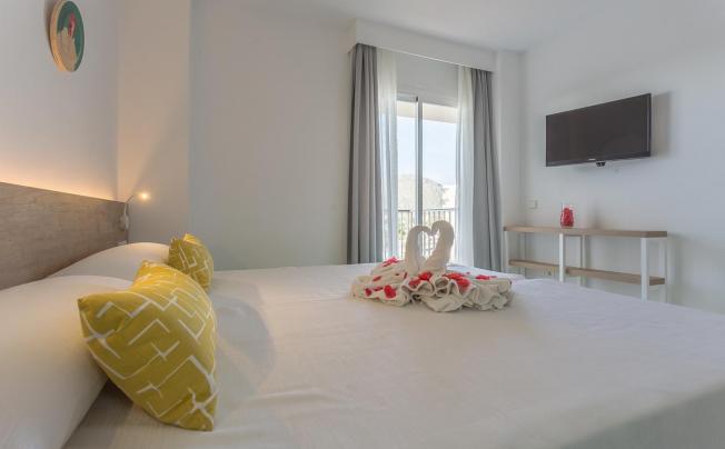 Фото отеля Ferrer Tamarindos Apartamentos