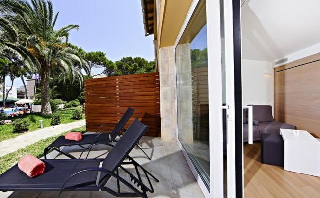 Фото отеля S'Entrador Playa Hotel & Spa