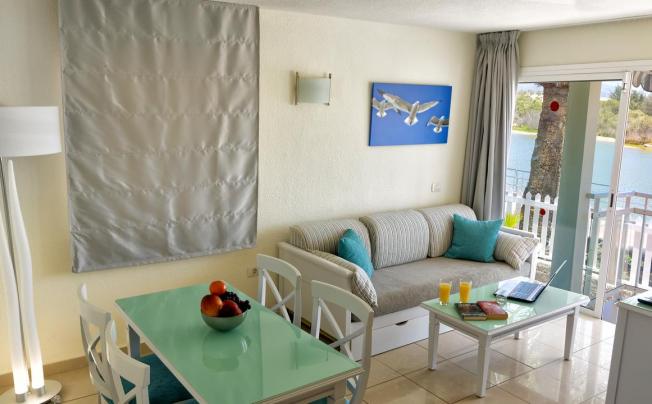 Фото отеля Cocoteros Apartamentos