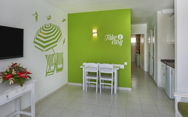 Фото отеля Hesperia Bristol Playa Apartments