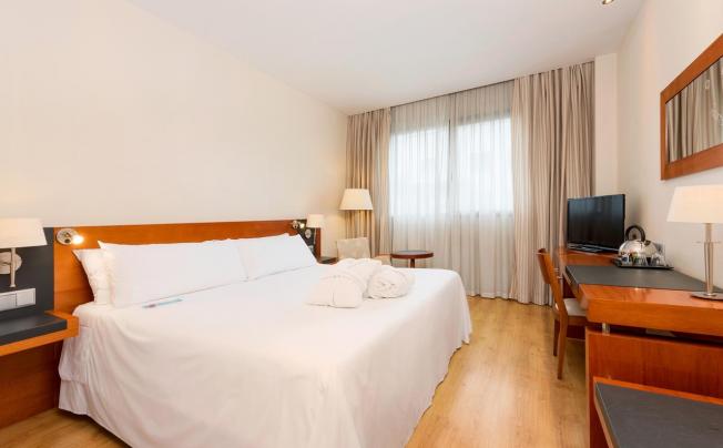 Фото отеля Valencia Oceanic Hotel Managed by Melia