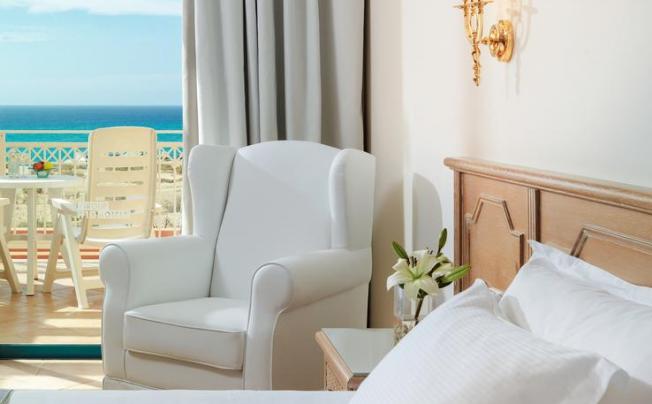 Фото отеля H10 Playa Esmeralda Hotel