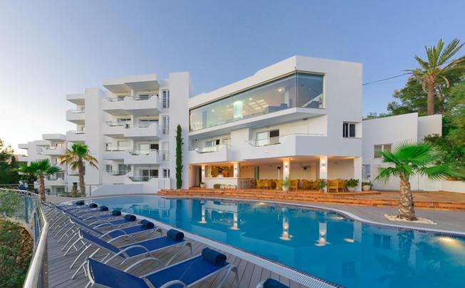 Фото отеля Ferrera Beach Apartamentos