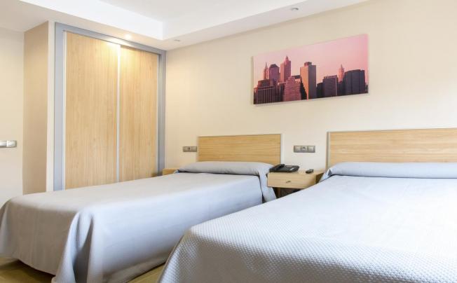 Фото отеля Olympia Hotel Ronda I