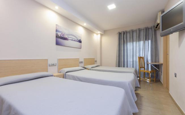 Фото отеля Olympia Hotel Ronda I
