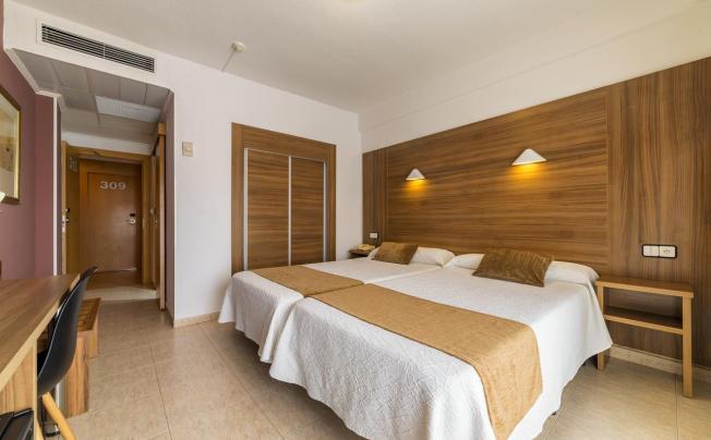 Фото отеля Prince Park Hotel