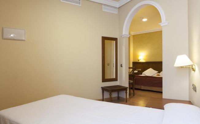 Фото отеля Cervantes Hotel Sevilla