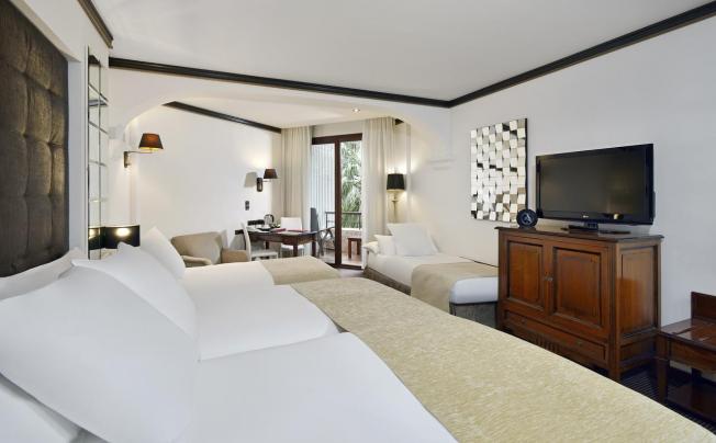 Фото отеля Gran Melia Victoria Hotel