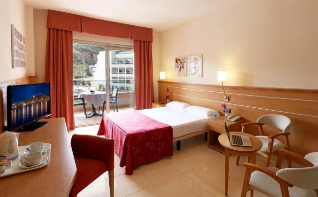 Фото отеля Golden Bahia de Tossa & Spa