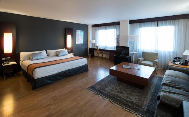 Фото отеля Catalonia Sabadell Hotel