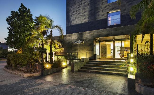 Фото отеля Tactica Hotel