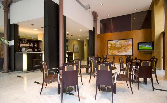Фото отеля Catalonia El Pilar Hotel Zaragoza