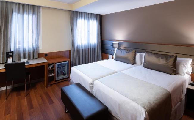 Фото отеля Catalonia Diagonal Centro Hotel