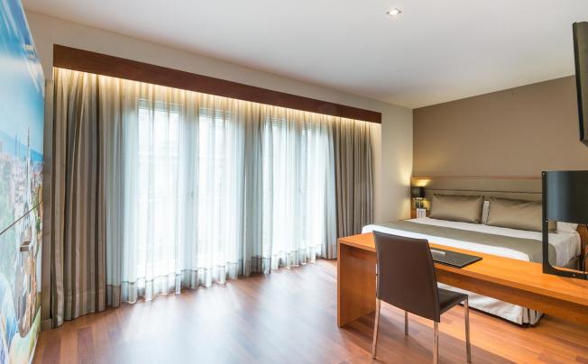 Фото отеля Catalonia Diagonal Centro Hotel