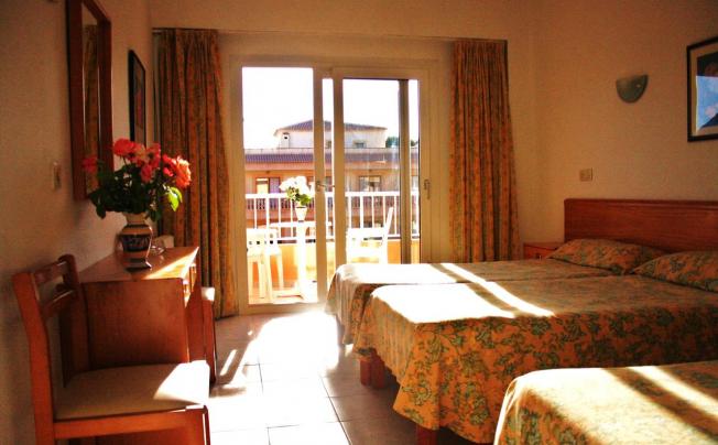 Фото отеля Alcina Hostal