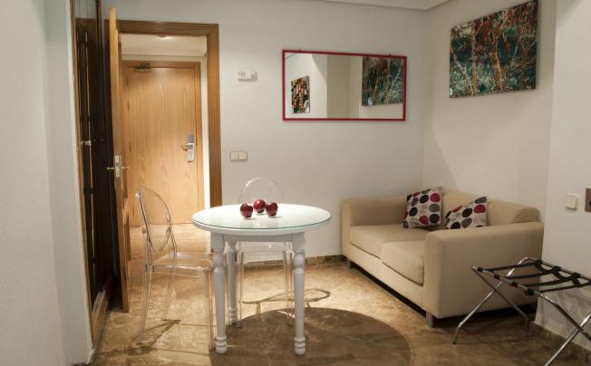 Фото отеля Quo Eraso Aparthotel