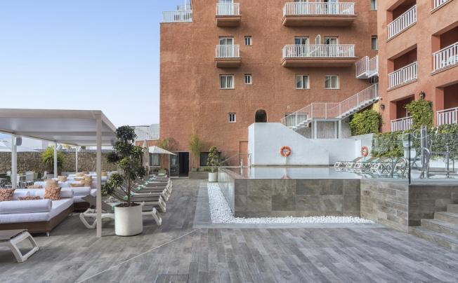 Фото отеля Fenix Hotel Torremolinos