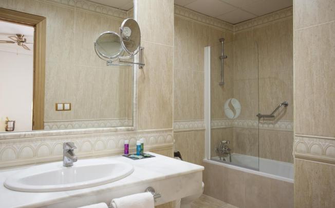 Фото отеля Fenix Hotel Torremolinos