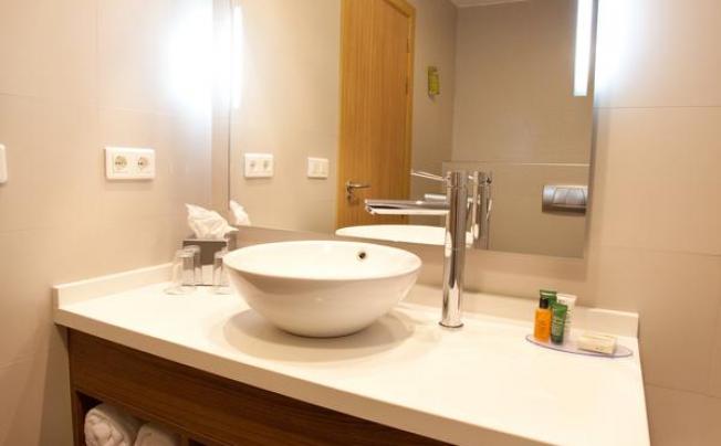 Фото отеля HILTON GARDEN INN MALAGA