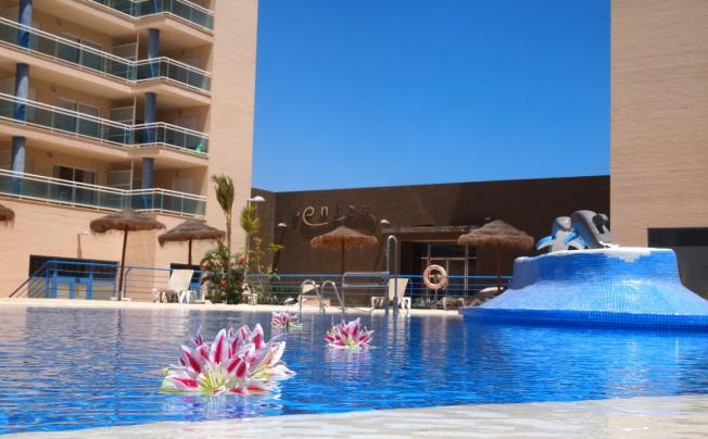Фото отеля Europa House Sun Beach Apartamentos