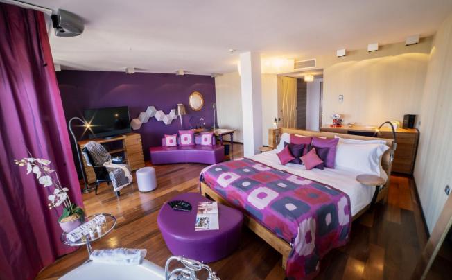Фото отеля Bohemia Suites & Spa