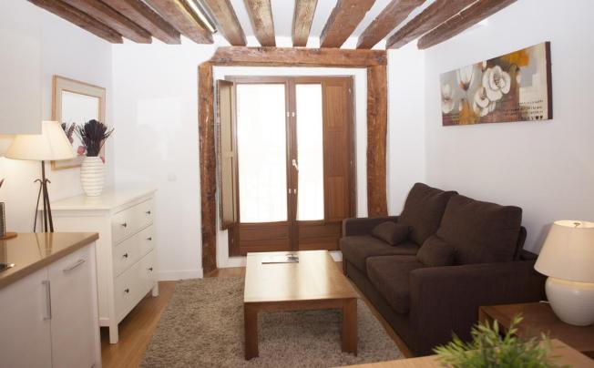 Фото отеля Huertas Apartamentos Madrid