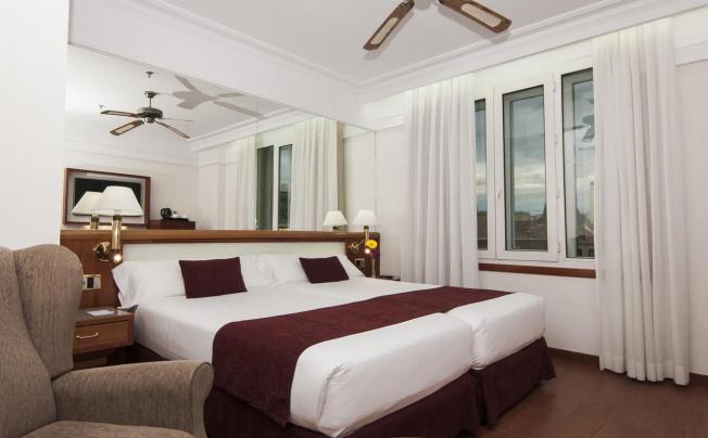 Фото отеля Senator Gran Via 70 Spa Hotel
