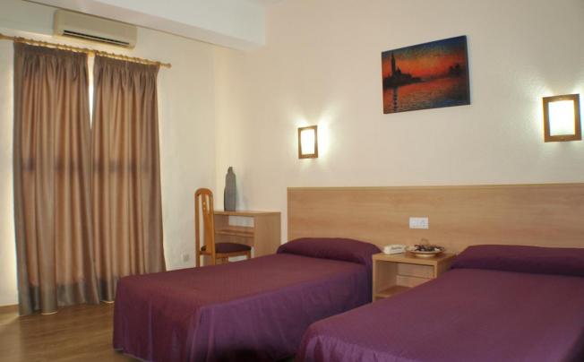 Фото отеля Kristal Hotel Torremolinos