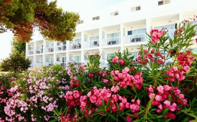 Фото отеля Sirenis Hotel Club Siesta