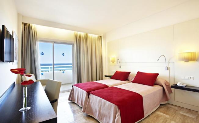 Фото отеля Grupotel Taurus Park 