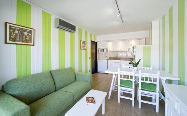 Фото отеля Salles Beach Apartamentos