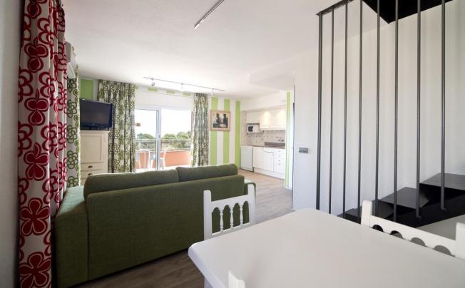 Фото отеля Salles Beach Apartamentos