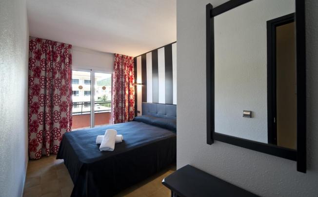 Фото отеля Salles Beach Apartamentos
