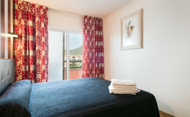 Фото отеля Salles Beach Apartamentos