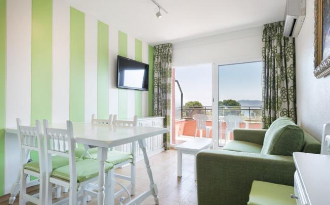 Фото отеля Salles Beach Apartamentos